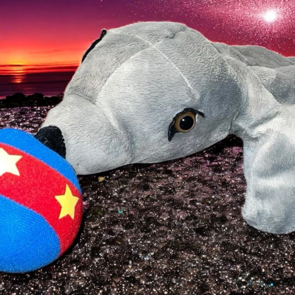 Restoration Hardware Murdock & Ross Seal Hand Puppet Gray Blue Star Ball Toy